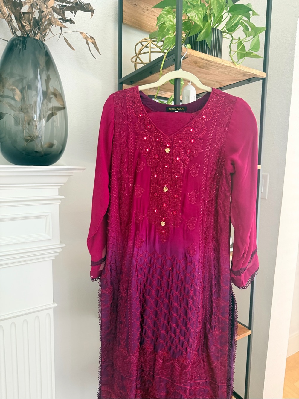 Agha noor Magenta Embellished Long Sleeve three piece